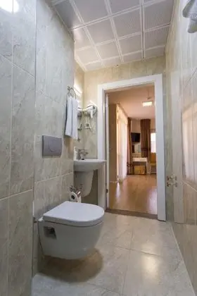 Studio, Şehir Manzaralı