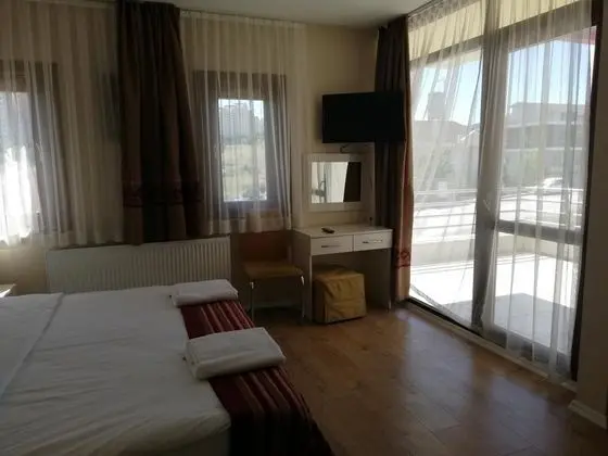 Studio, Şehir Manzaralı