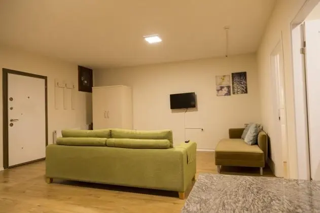 Studio, Şehir Manzaralı