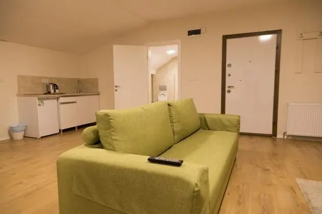 Studio, Şehir Manzaralı