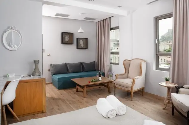 Junior Süit (Acropolis View)