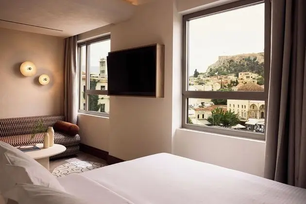 Junior Süit (Acropolis View)