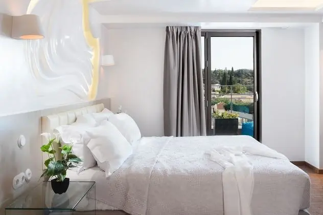 Süit (Red Suite, Acropolis View)