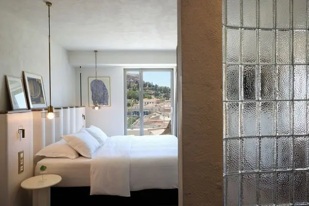 Süit (Red Suite, Acropolis View)