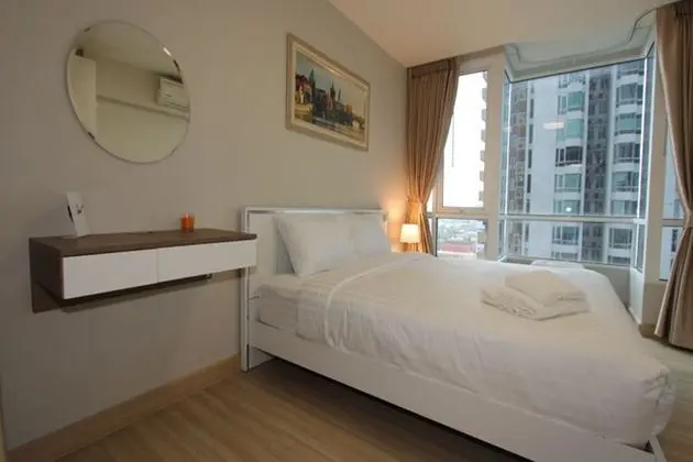 1 Bedroom Apartment