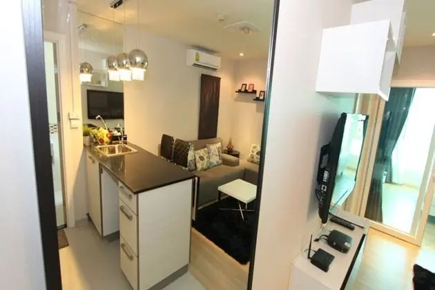 2 Bedrooms Apartment