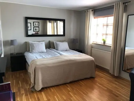 Basic Tek Büyük Yataklı Oda, 1 Büyük (Queen) Boy Yatak, Ortak Banyo (Large)