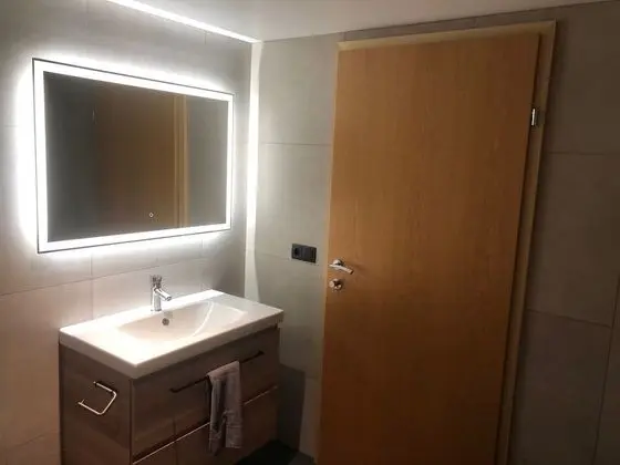 Basic Tek Büyük Yataklı Oda, 1 Büyük (Queen) Boy Yatak, Ortak Banyo (Large)