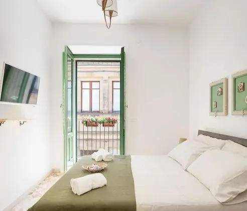 Classic Tek Büyük Yataklı Oda, Balkon, Şehir Manzaralı