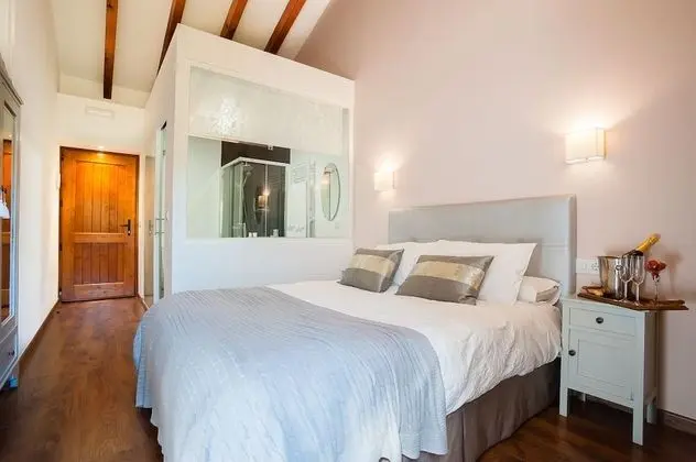 Tek Büyük Yataklı Oda (1,2,4)