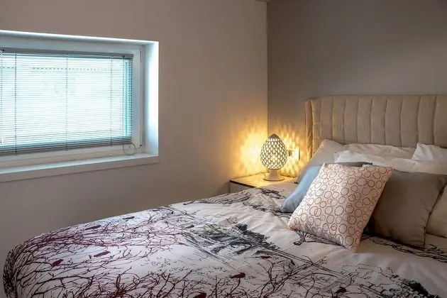 Junior Süit, Balkon