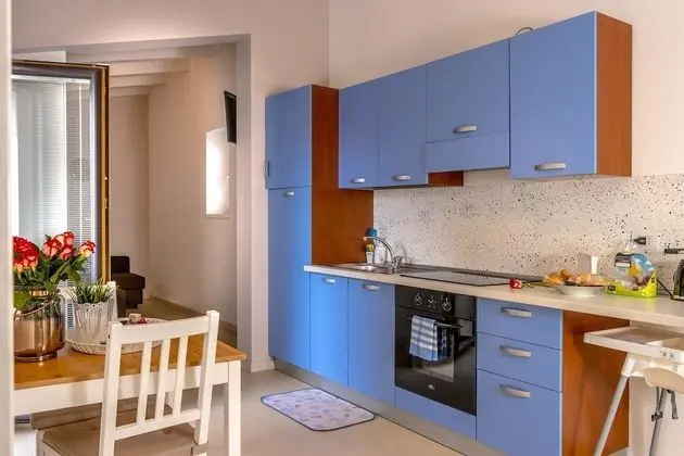 Junior Süit, Balkon