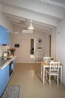 Junior Süit, Balkon