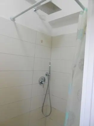 Üç Kişilik Oda, Özel Banyo