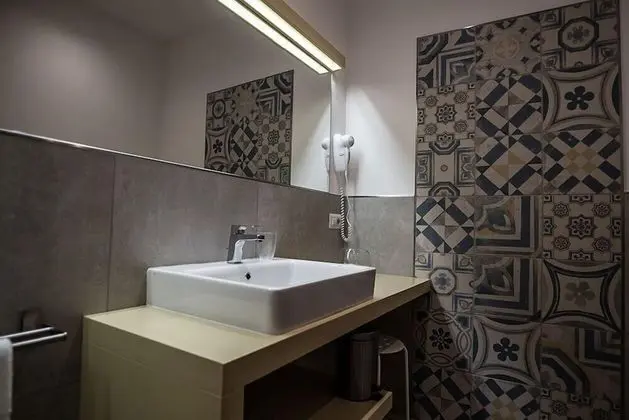 Tek Büyük Yataklı Oda, Özel Banyo (external - Marcello Mastroianni)