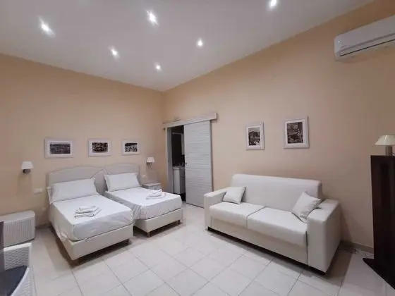 Tek Büyük veya İki Ayrı Yataklı Oda (4 people)