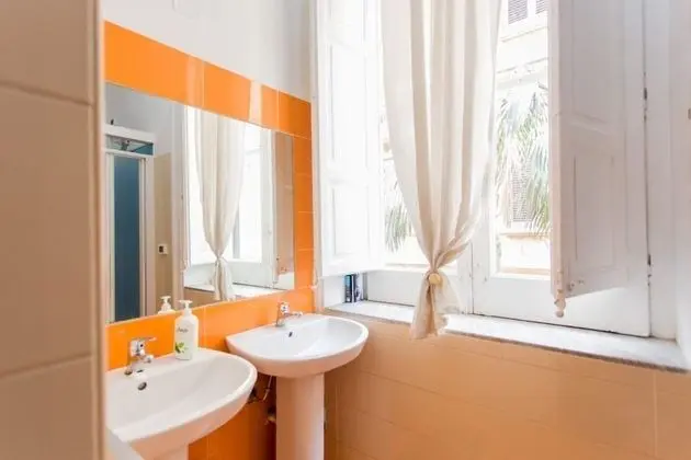 Standard Ortak Ranzalı Oda, Karma Ranzalı Oda, Ortak Banyo (up to 4 people)