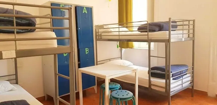 Standard Ortak Ranzalı Oda, Sadece kadınlar için, Ortak Banyo (up to 6 people)