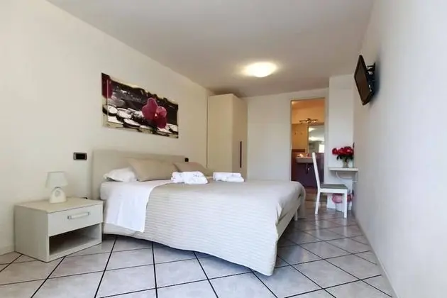 Tek Büyük veya İki Ayrı Yataklı Oda, Teras