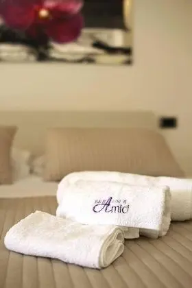 Tek Büyük veya İki Ayrı Yataklı Oda, Teras