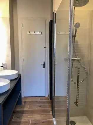 Comfort Apart Daire, Özel Banyo (Côté Jardin)