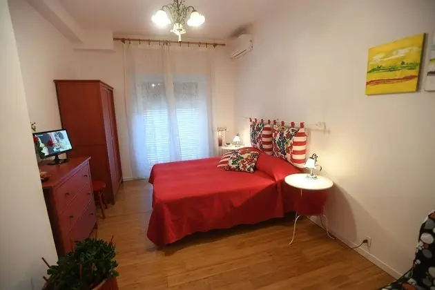 Tek Büyük veya İki Ayrı Yataklı Oda, Banyolu/Duşlu
