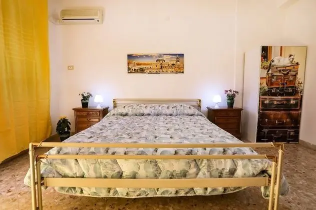 Tek Büyük Yataklı Oda, 1 Çift Kişilik Yatak, Bahçe Manzaralı