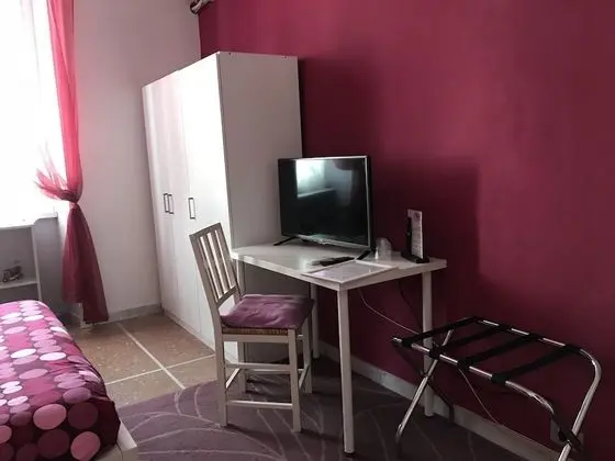 Tek Büyük Yataklı Oda, Ortak Banyo