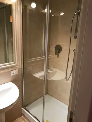 Tek Büyük Yataklı Oda, Özel Banyo