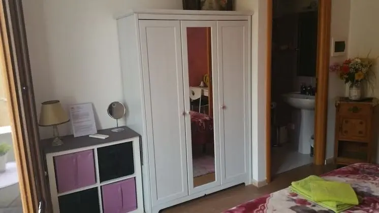 Tek Büyük Yataklı Oda, Balkon