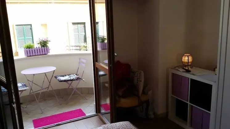 Tek Büyük Yataklı Oda, Balkon