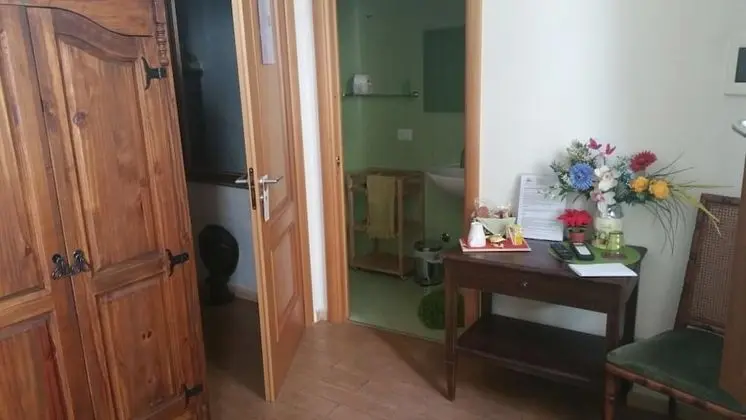 Üç Kişilik Oda