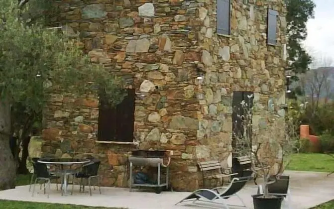 Ev