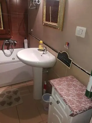 Dört Kişilik Oda, Ortak Banyo