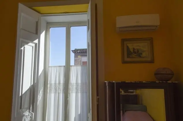 Üç Kişilik Oda, Özel Banyo (external)