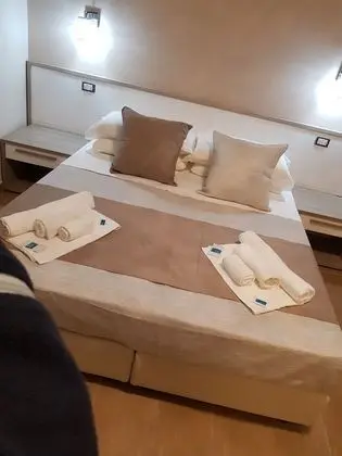 Comfort Tek Büyük Yataklı Oda, Banyolu/Duşlu, Kısmi Deniz Manzaralı