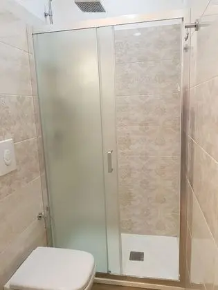 Comfort Tek Büyük Yataklı Oda, Banyolu/Duşlu, Kısmi Deniz Manzaralı