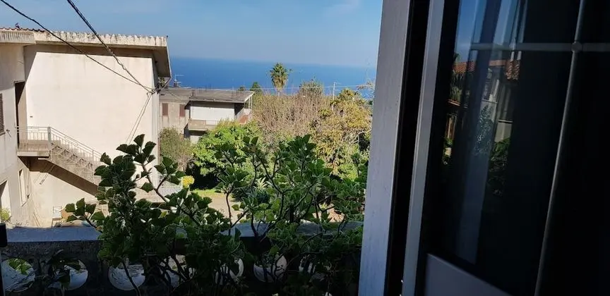 Comfort Tek Büyük Yataklı Oda, Banyolu/Duşlu, Kısmi Deniz Manzaralı