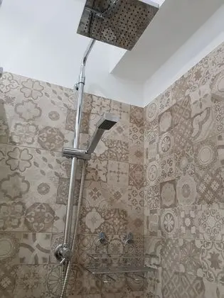 Comfort Üç Kişilik Oda, Küçük Mutfak, Avlu Manzaralı
