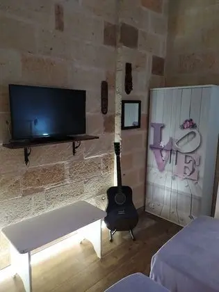 Deluxe Tek Büyük Yataklı Oda, 1 Yatak Odası, Özel Banyo, Bahçe Manzaralı (Lu ientu)