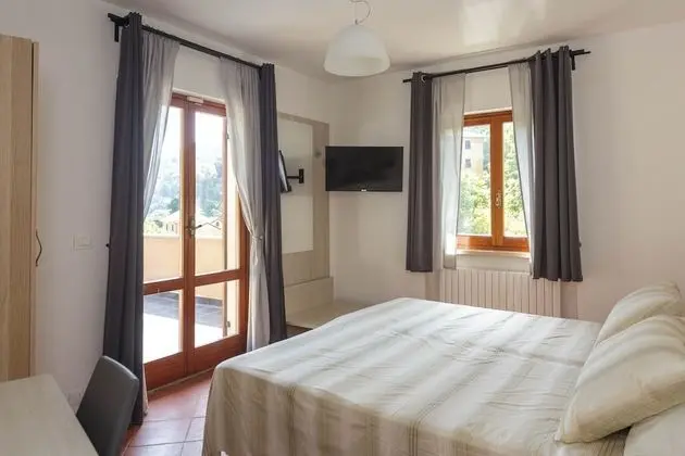 Superior Tek Büyük veya İki Ayrı Yataklı Oda