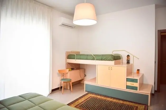 Dört Kişilik Oda, Özel Banyo (External)