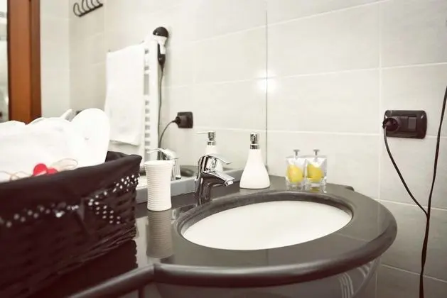 Üç Kişilik Oda, Özel Banyo (External)