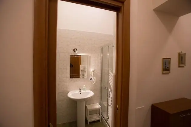Dört Kişilik Oda (External Private Bathroom )