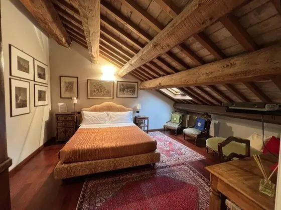 Deluxe Oda, 1 Büyük (Queen) Boy Yatak