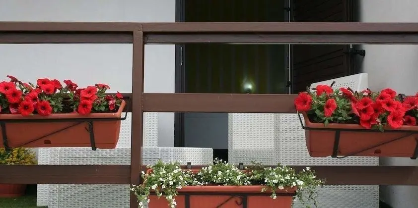 Üç Kişilik Oda, Bahçe Manzaralı