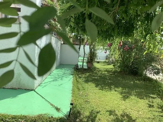 Üç Kişilik Oda, Bahçe Manzaralı
