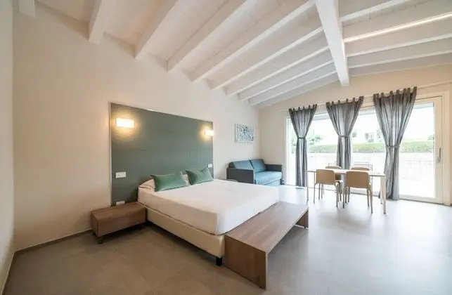 Family Oda, Bahçe Manzaralı