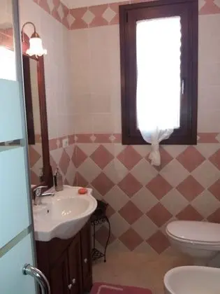 Oda, 2 Tek Kişilik Yatak, Banyolu/Duşlu, Avlu Manzaralı