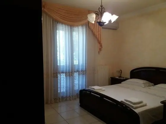 Tek Büyük Yataklı Oda, Banyolu/Duşlu, Avlu Manzaralı